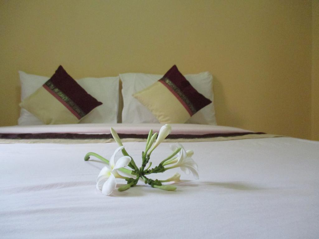Happiness Resort Ban Khlong Haeng Екстериор снимка