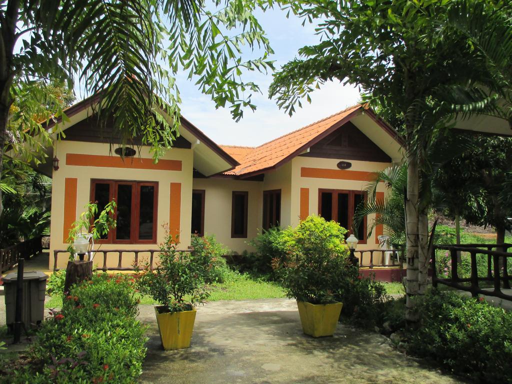 Happiness Resort Ban Khlong Haeng Екстериор снимка
