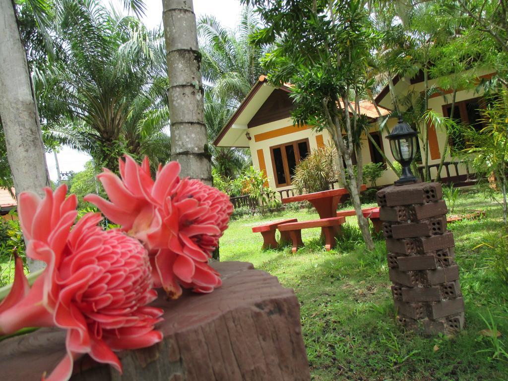 Happiness Resort Ban Khlong Haeng Екстериор снимка