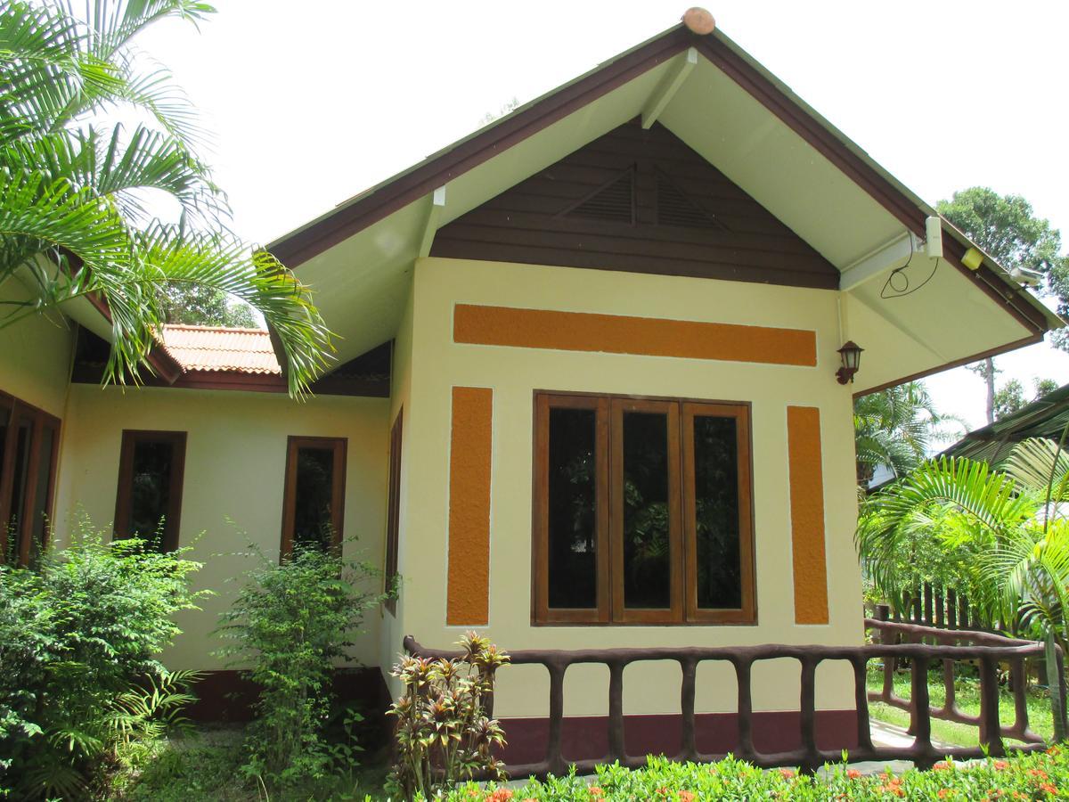 Happiness Resort Ban Khlong Haeng Екстериор снимка